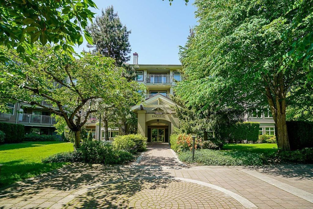 401 15220 Guildford Drive, Surrey