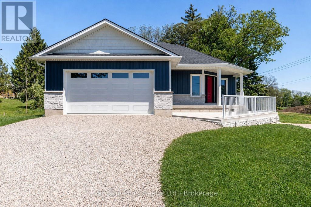 307 1st Avenue S, Arran-Elderslie