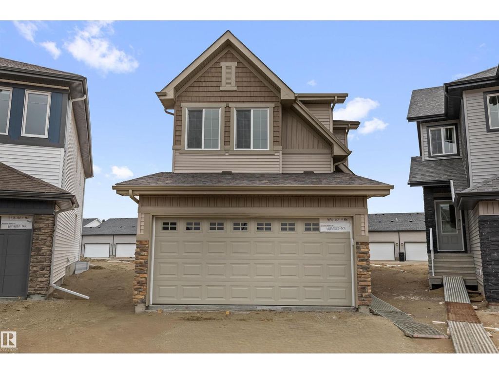 4039 207 St Nw, Edmonton