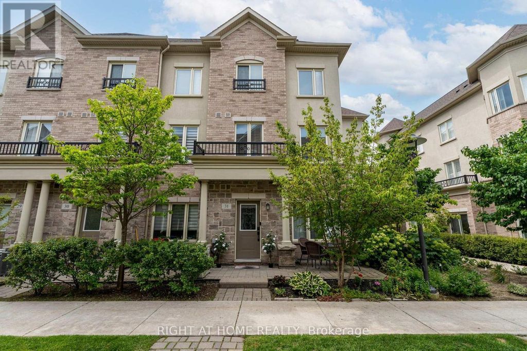 31 - 27 Coneflower Crescent, Toronto (westminster-Branson)