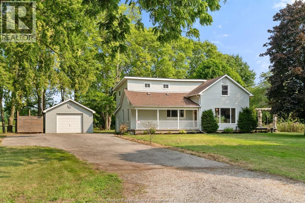 11787 River Line, Thamesville
