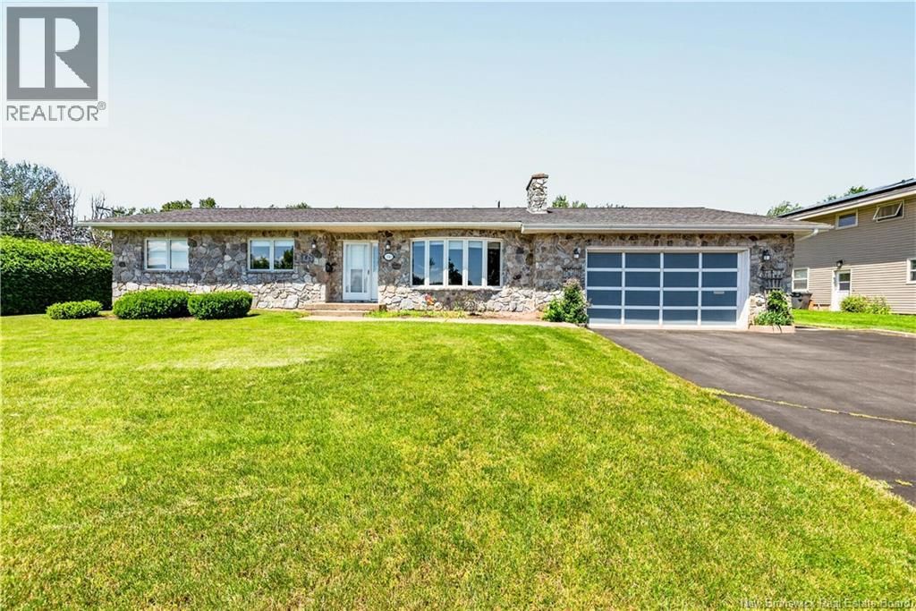 330 Vanier Street, Dieppe