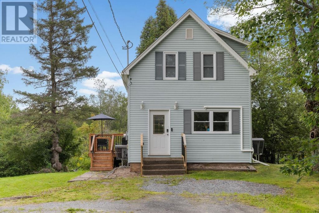 65 Green Road, Lantz