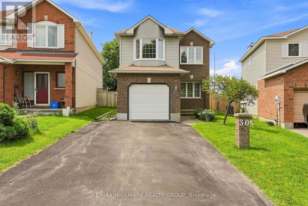 30 Rowe Drive, Ottawa