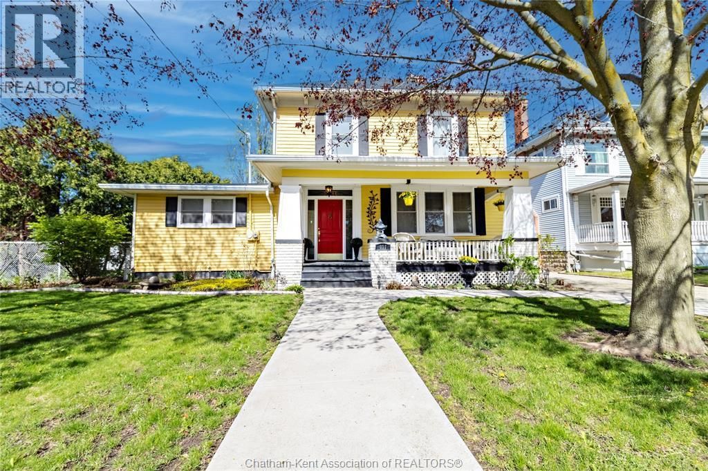 335 Wellington Street West, Chatham