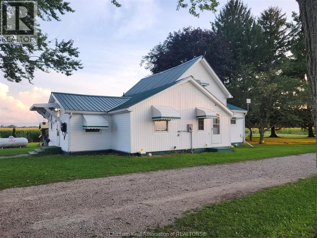 29395 Zone 4 Road, Thamesville