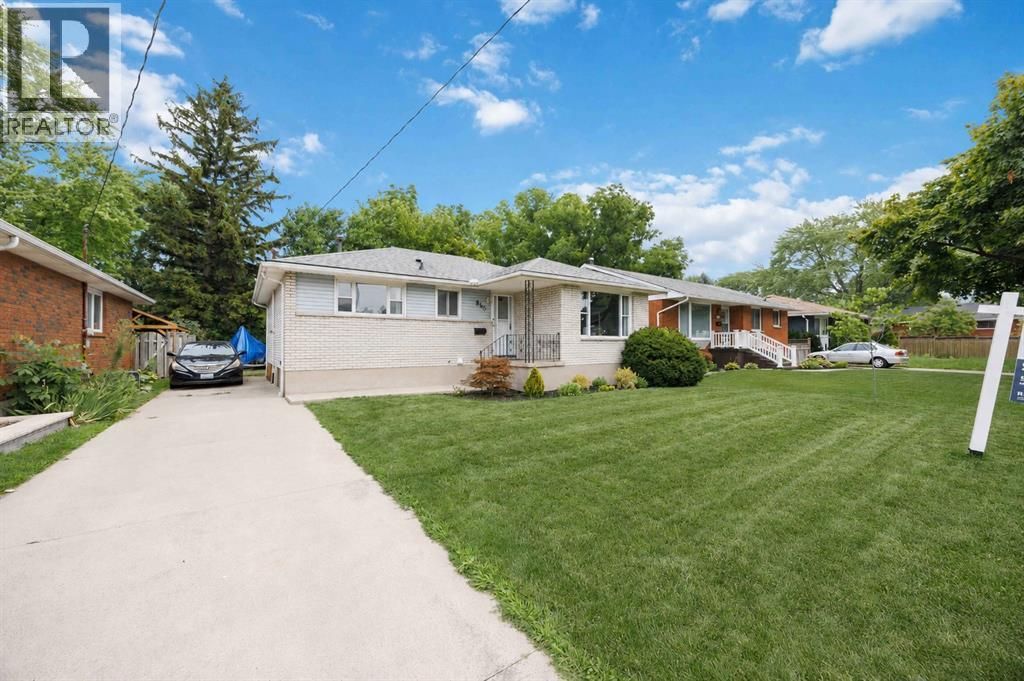 840 Rosedale Avenue, Sarnia