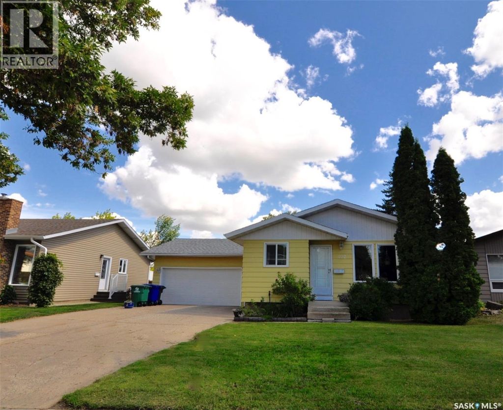 407 Wathaman Crescent, Saskatoon