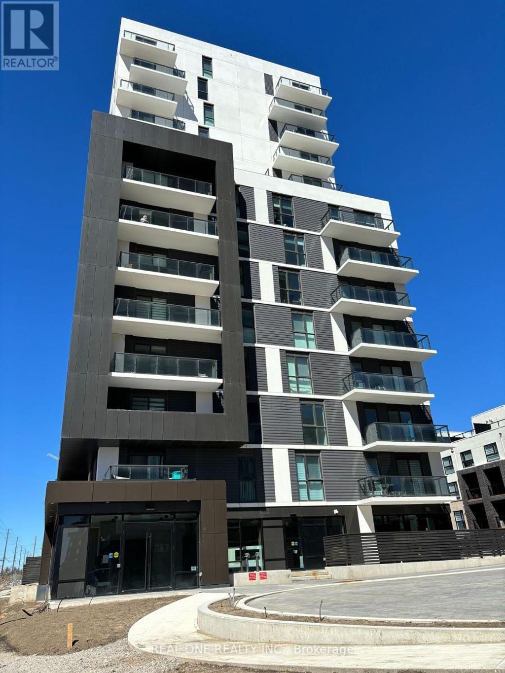 211 - 335 Wheat Boom Drive, Oakville (jm Joshua Meadows)