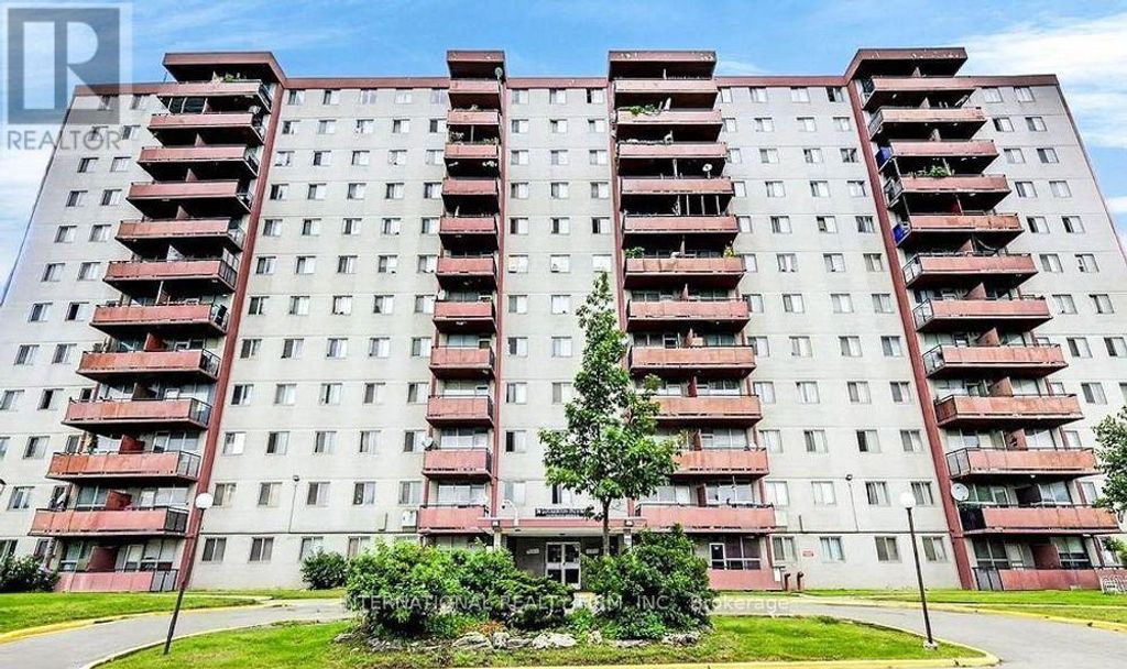 1111 - 50 Lotherton Pathway, Toronto (yorkdale-Glen Park)