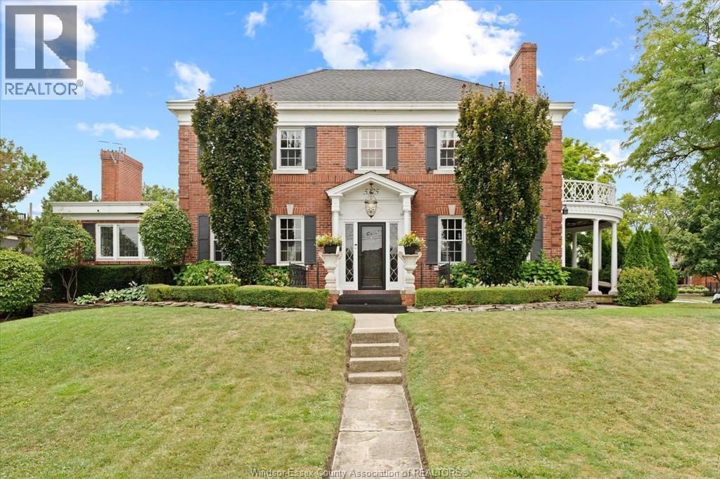 5325 Riverside Drive East, Windsor