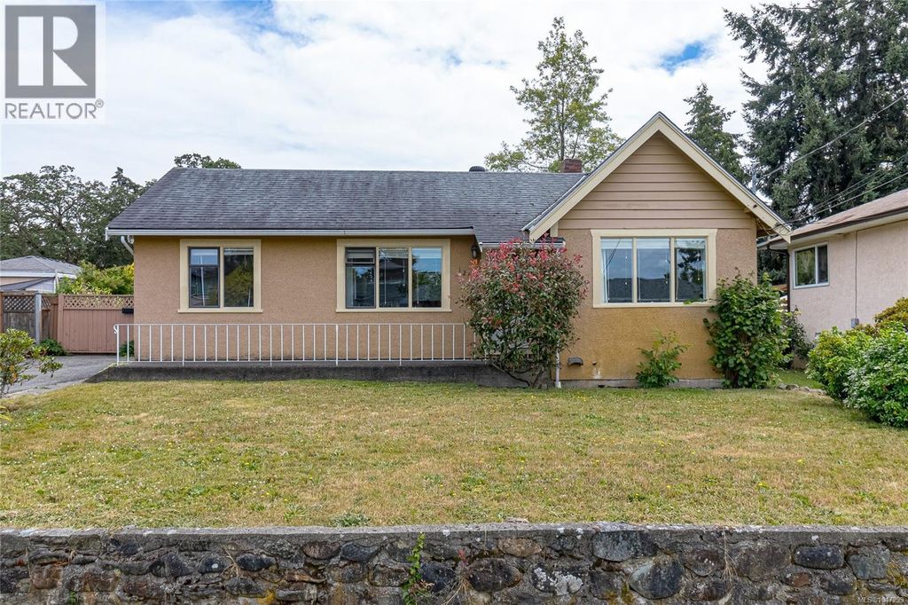 1263 Garkil Rd, Saanich