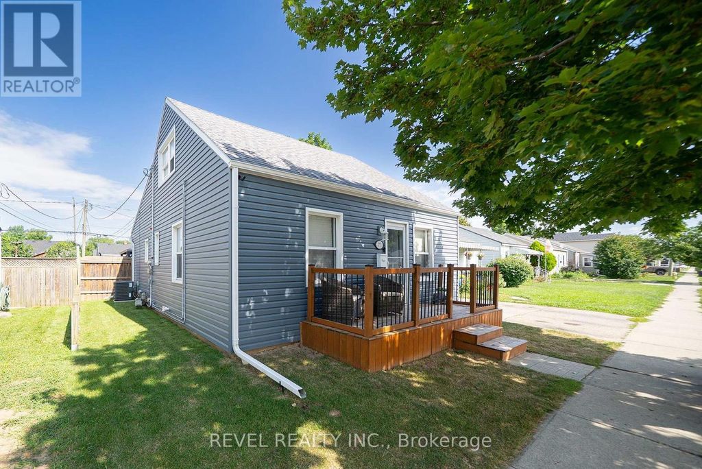 77 Eighth Avenue, Brantford