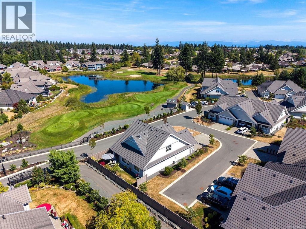 101 1444 Crown Isle Dr, Courtenay