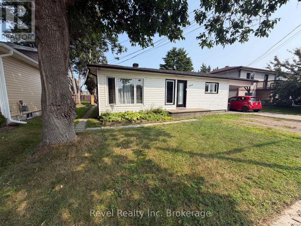 209 Salter Street, West Nipissing (sturgeon Falls)