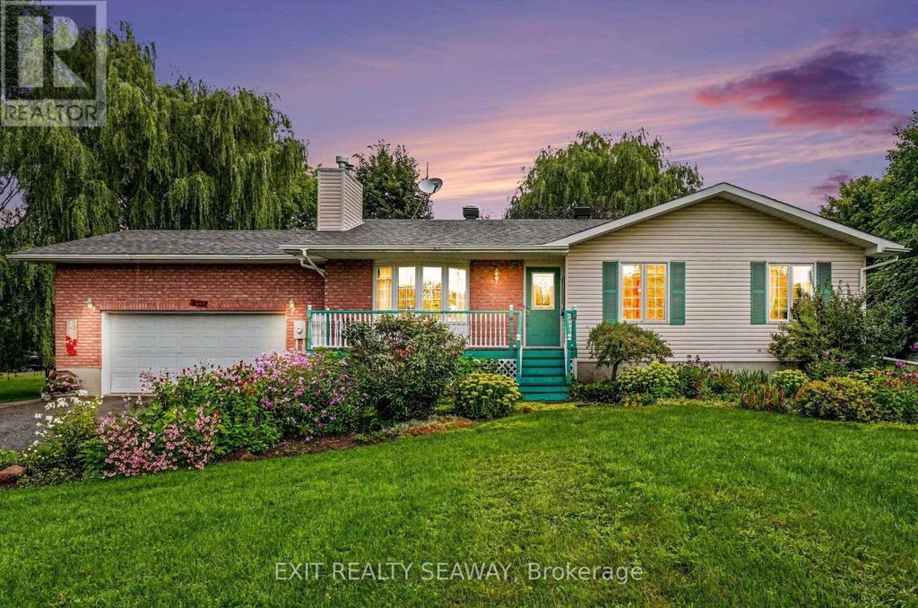 4557 Carman Road, South Dundas