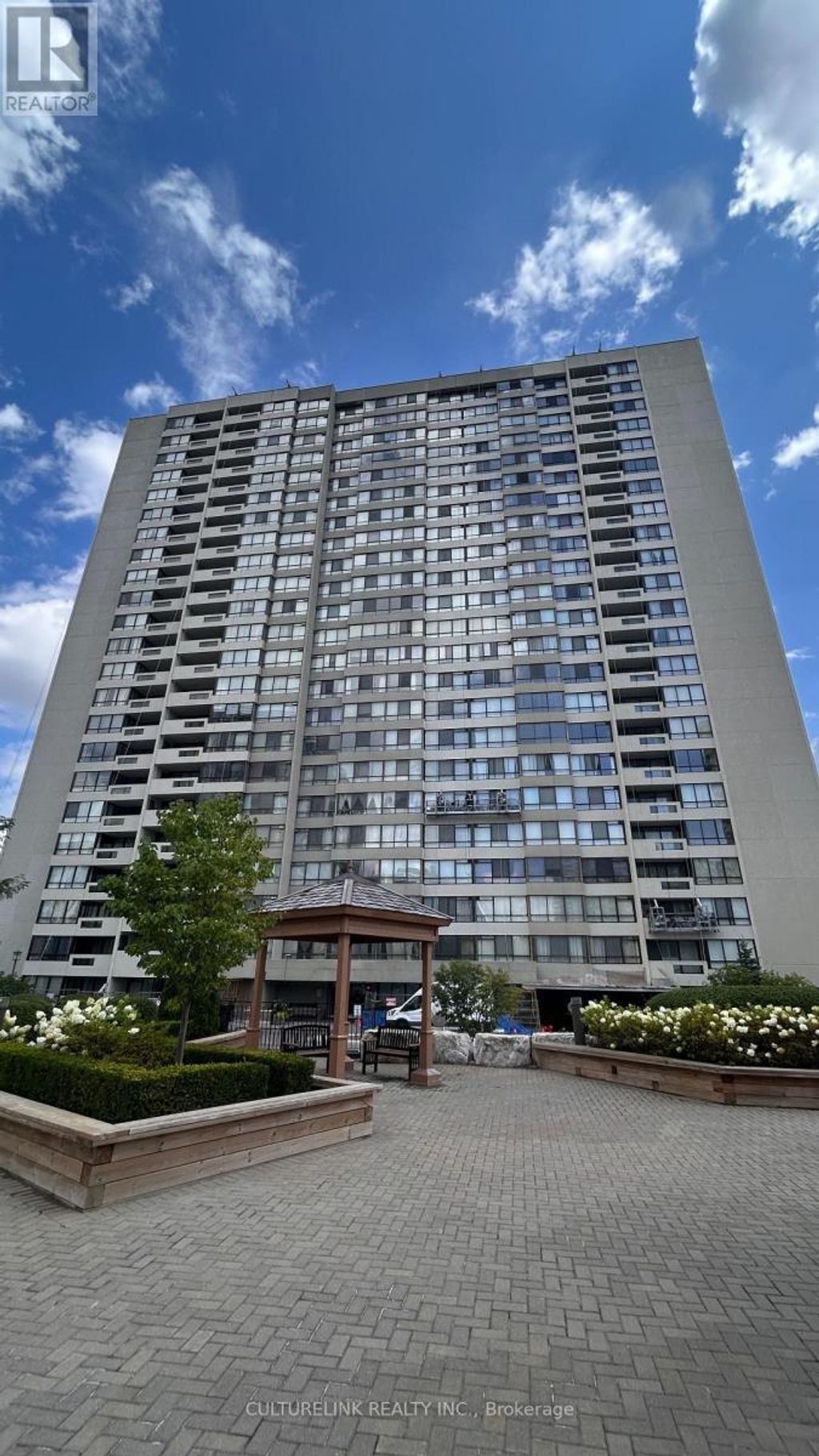 1005 - 255 Bamburgh Circle, Toronto (steeles)