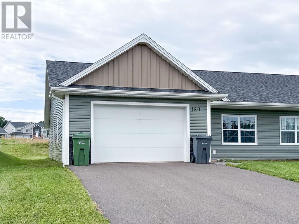 180 Stanmol Drive, West Royalty