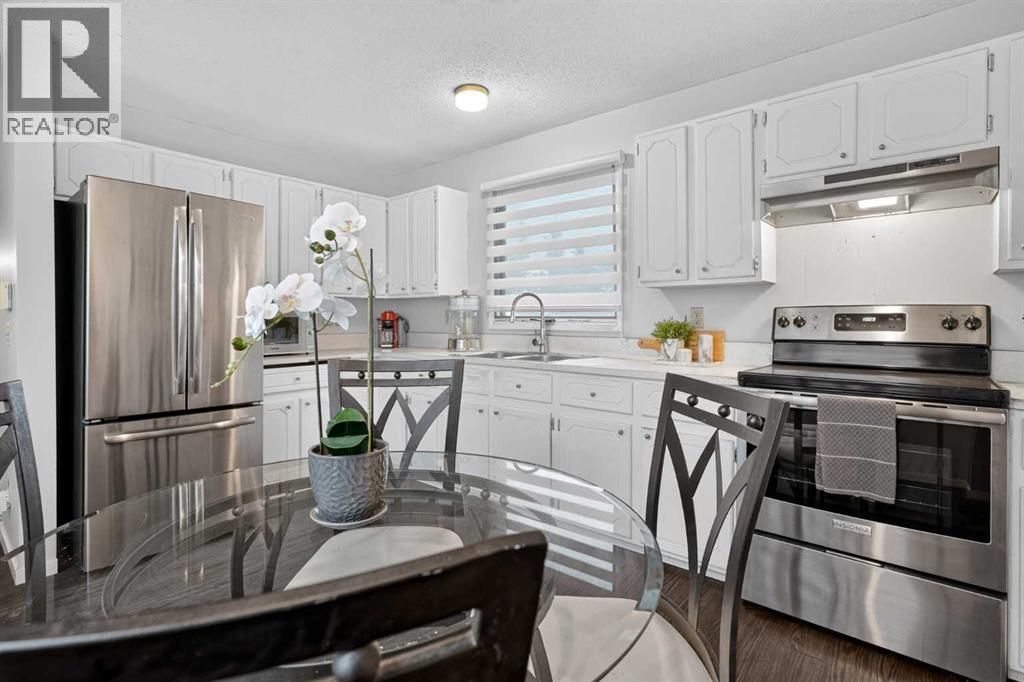 3881 Fonda Way Se, Calgary