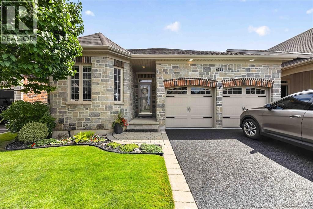 6744 St Andrews Circle, Plympton-Wyoming
