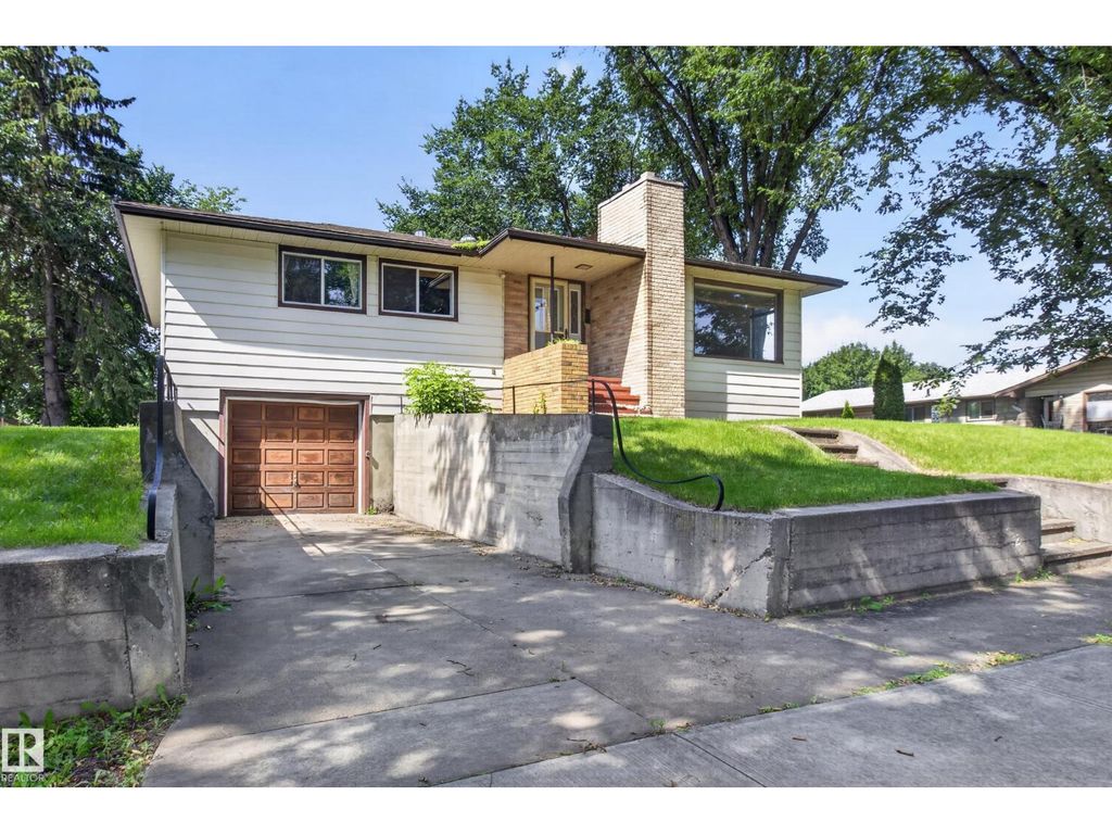 11852 55 St Nw, Edmonton