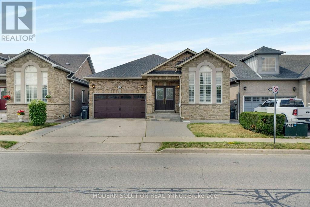 53 Ellwood Drive W, Caledon (bolton West)