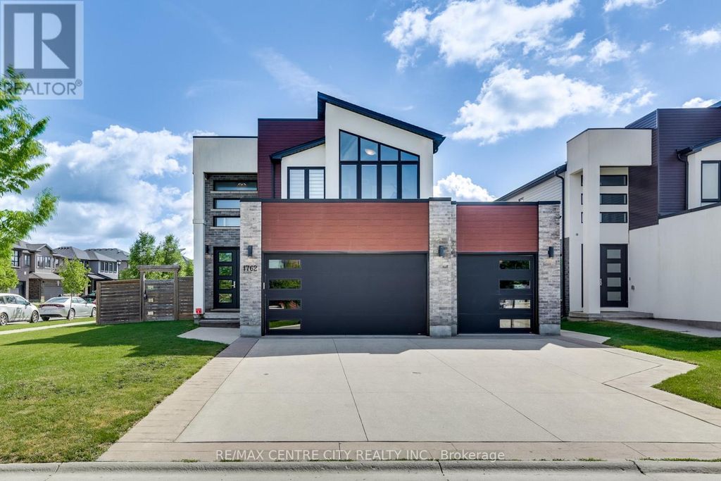 1762 Dewar Place, London North (north S)