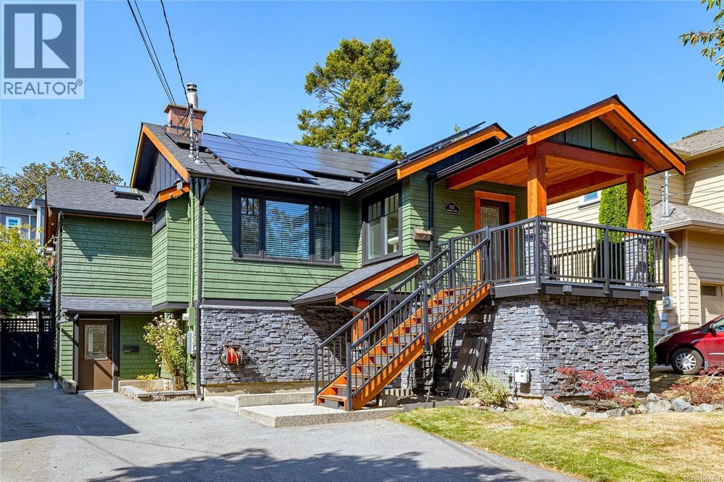 1232 Effingham St, Esquimalt