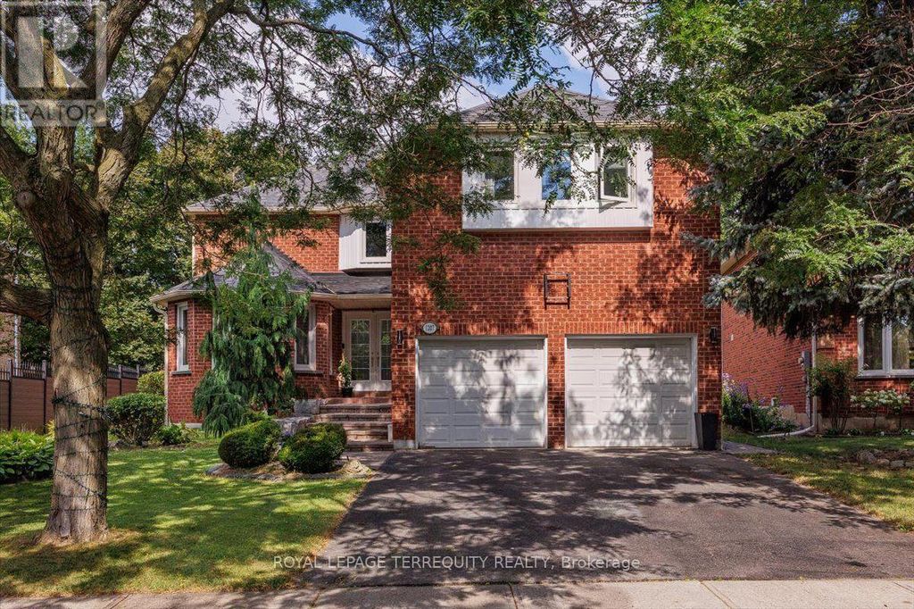 1207 Dogwood Crescent, Oakville (cv Clearview)