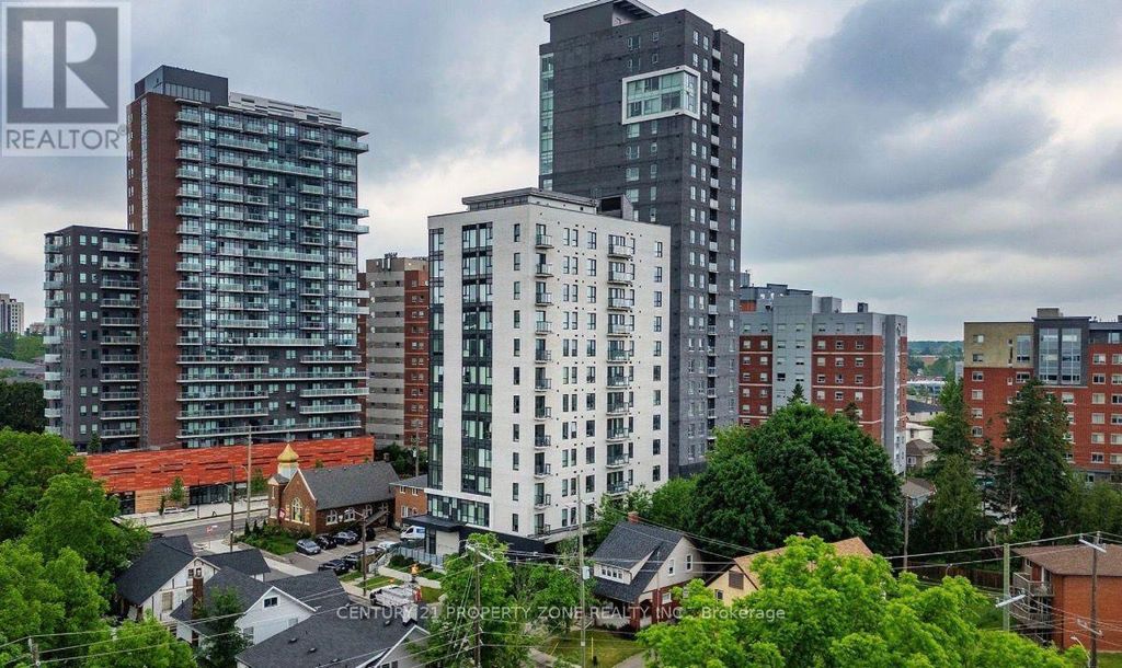 307 - 158 King Street, Waterloo