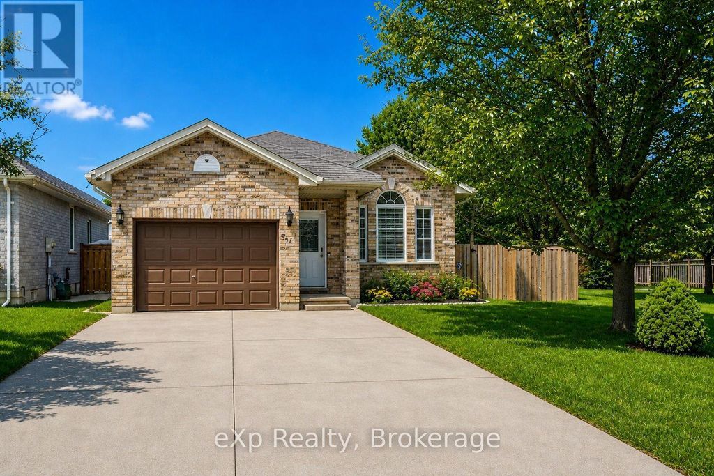 547 Forest Creek Place, London East (east A)