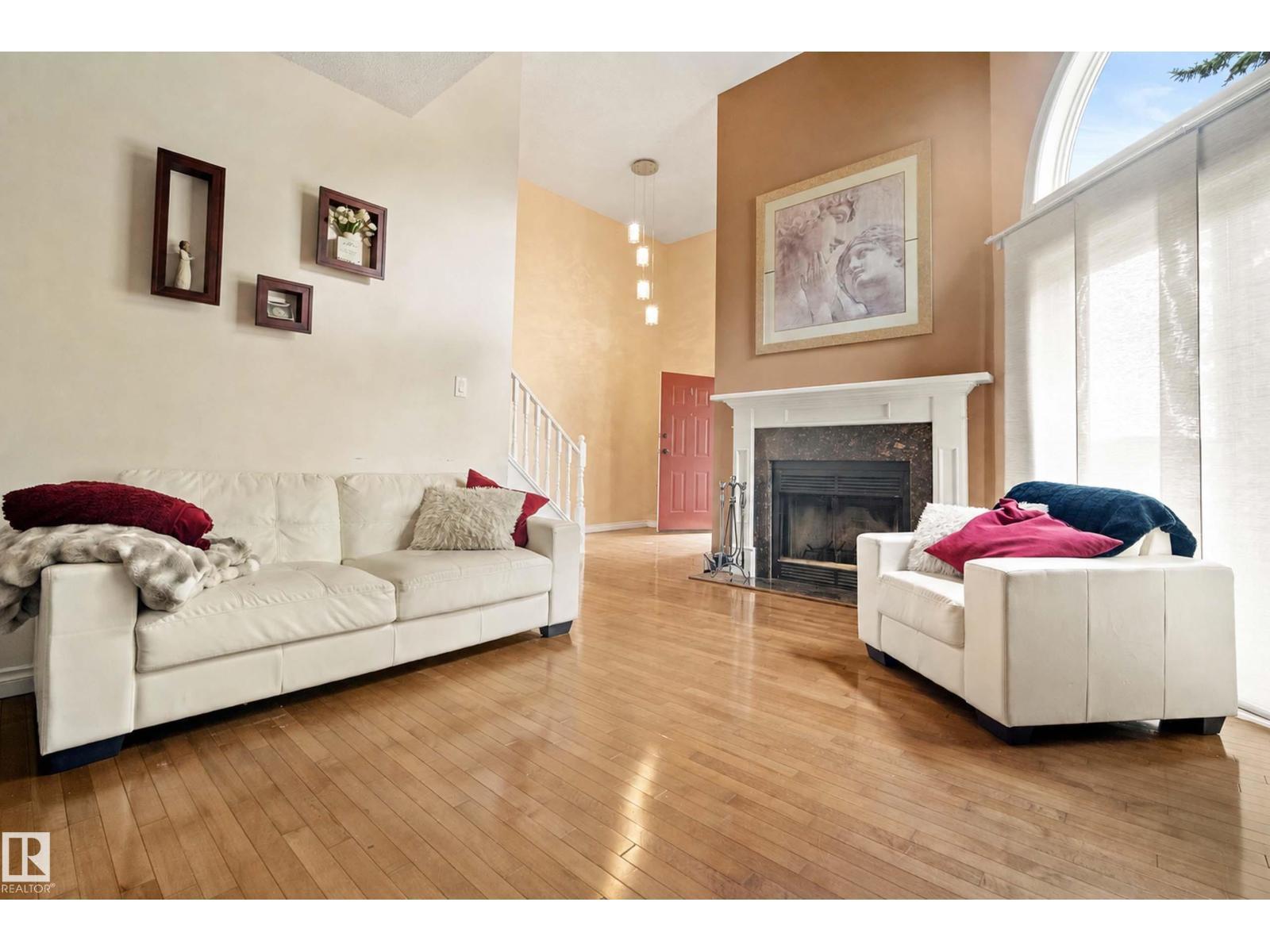#25 3811 85 St Nw, Edmonton