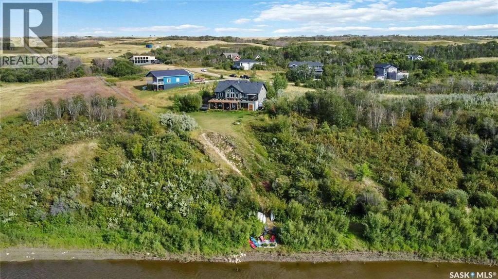 338 Laurier Crescent, North Saskatchewan River