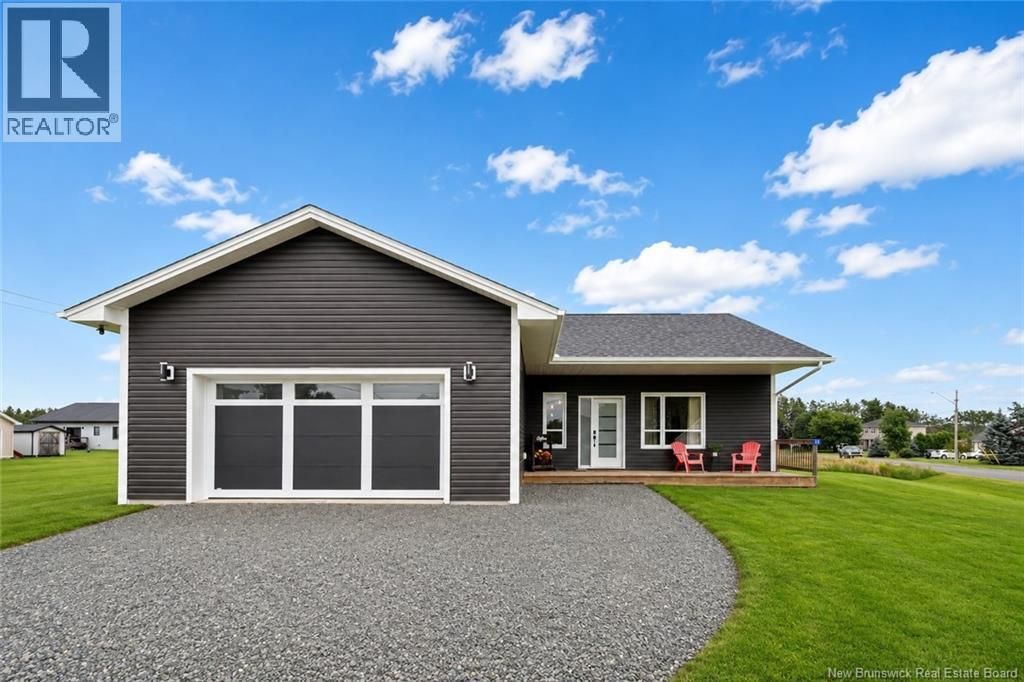 11 Riverside Drive, Petitcodiac