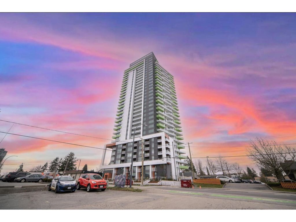 1204 10428 Whalley Boulevard, Surrey