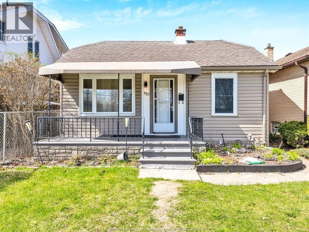 1757 Pierre Avenue, Windsor