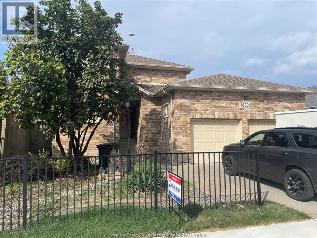 1833 St . Luke Road, Windsor