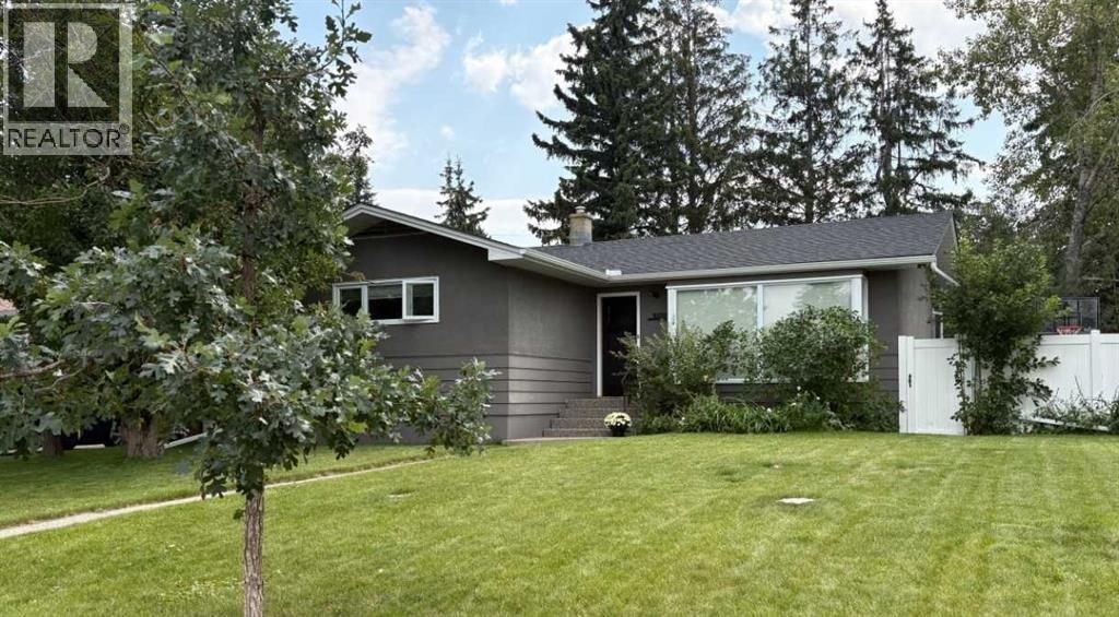 5327 17 Avenue Sw, Calgary