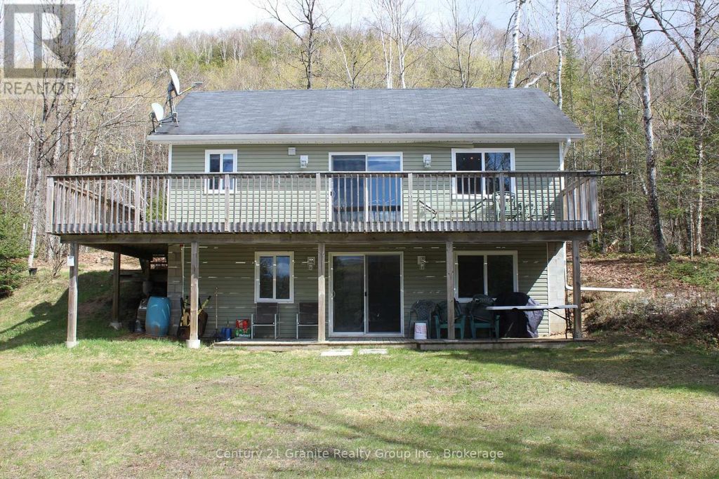 1037 Andek Trail, Highlands East (glamorgan)