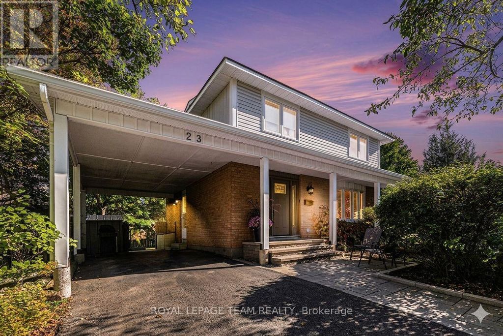 23 Chanonhouse Drive, Ottawa