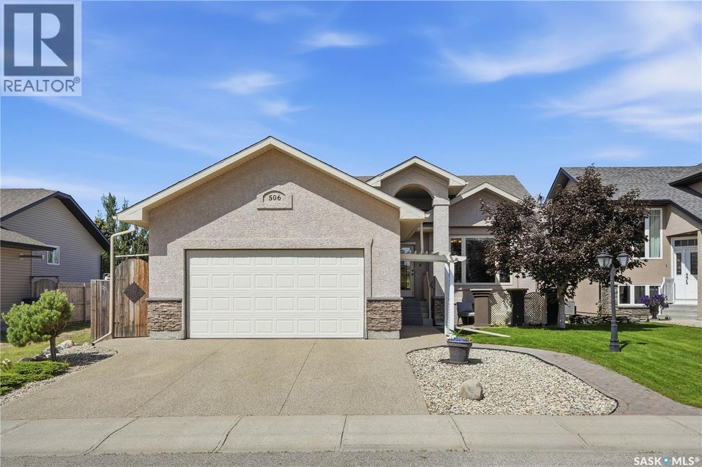506 Antler Crescent, Warman