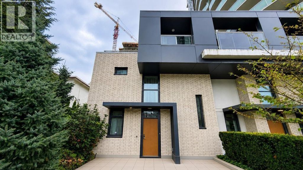 1 6638 Dunblane Avenue, Burnaby