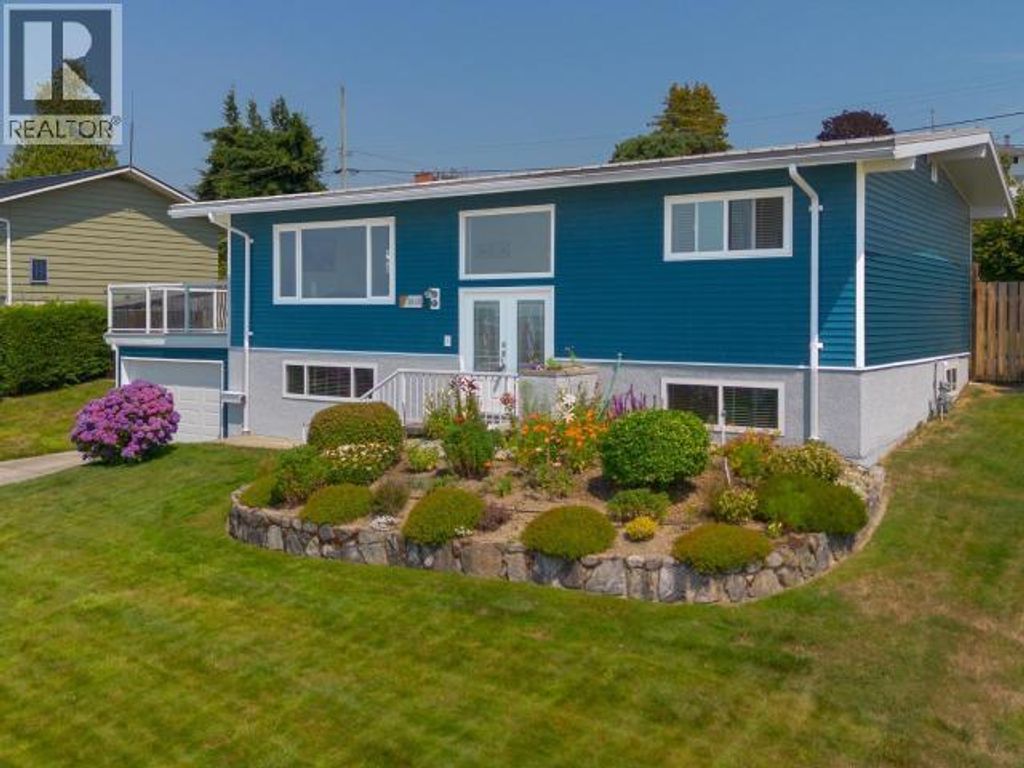 3848 Gordon Ave, Powell River