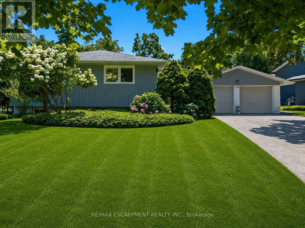 1320 Gatehouse Drive, Mississauga (clarkson)