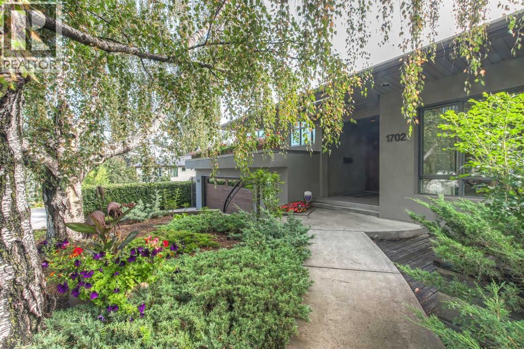 1702 24 Street Sw, Calgary