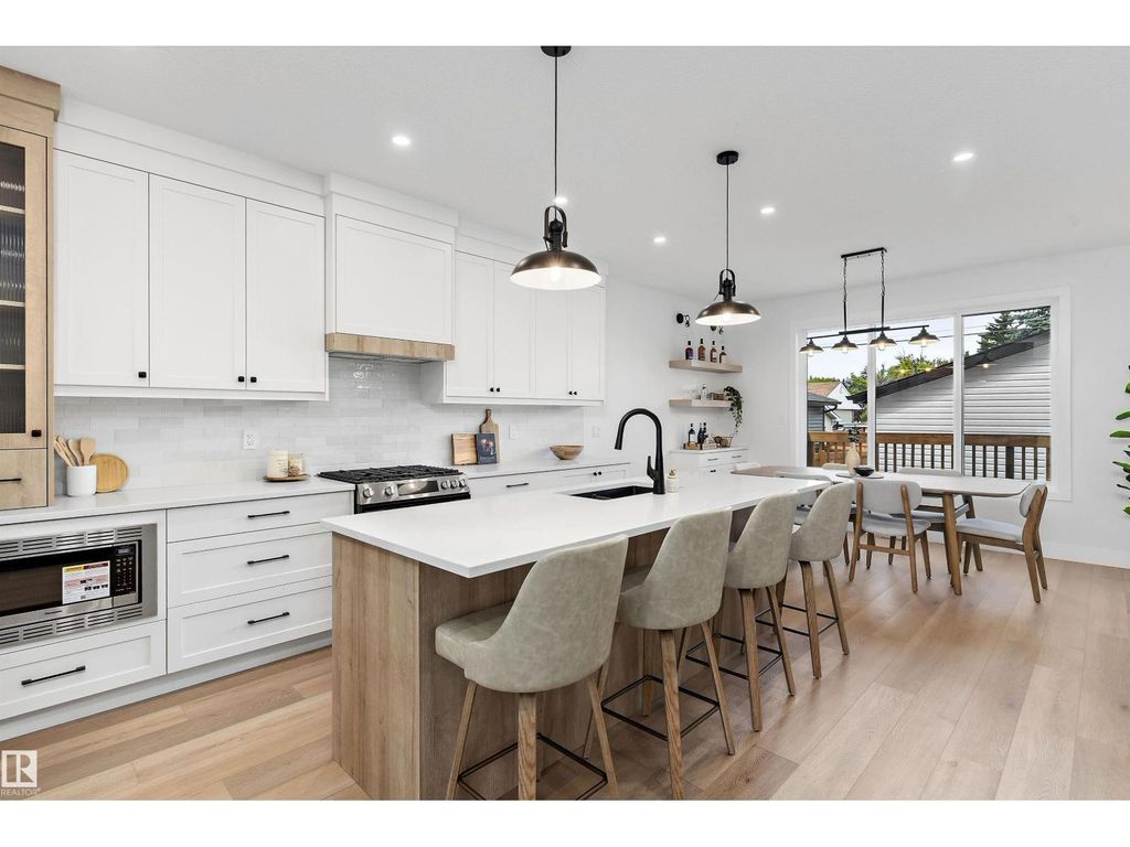 14512 86 Av Nw, Edmonton