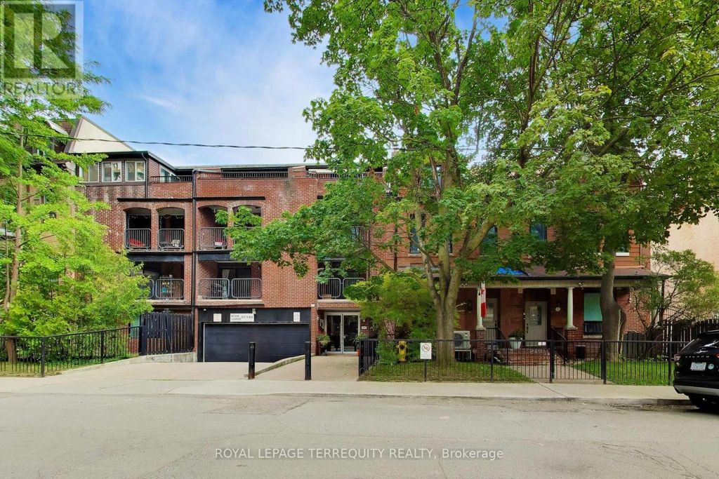 15 - 17 Pembroke Street, Toronto (moss Park)