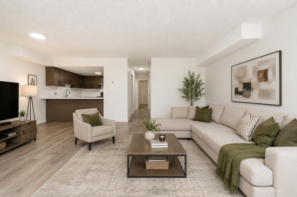 103 7090 133b Street, Surrey