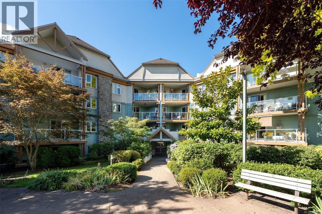 103 494 Marsett Pl, Saanich