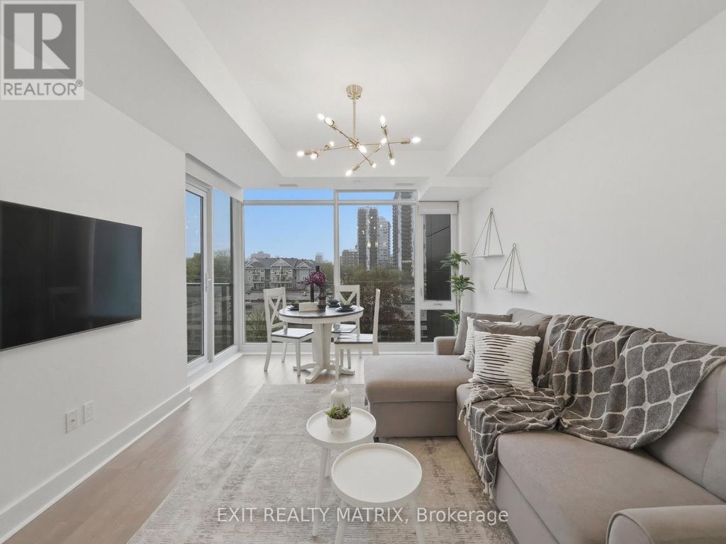 513 - 255 Bay Street, Ottawa